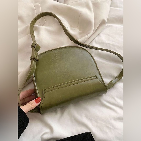 NWOT Vintage Style Twist Lock Closure Crossbody Shoulder Bag in Green - Picture 4 of 10